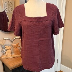 Madewell Textured Gauze Top Square Neck Burgundy Short Sleeve Size M